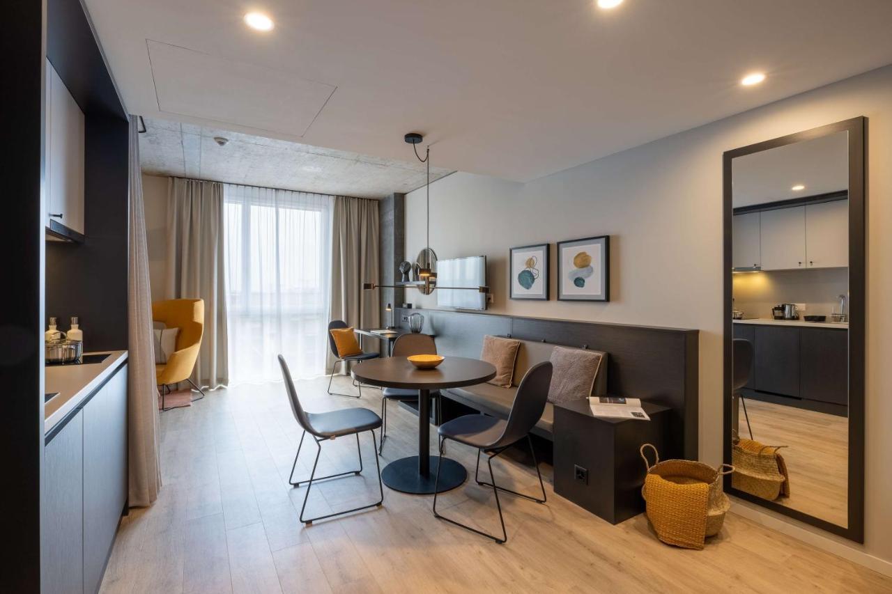 Radisson & Zurich Aparthotel