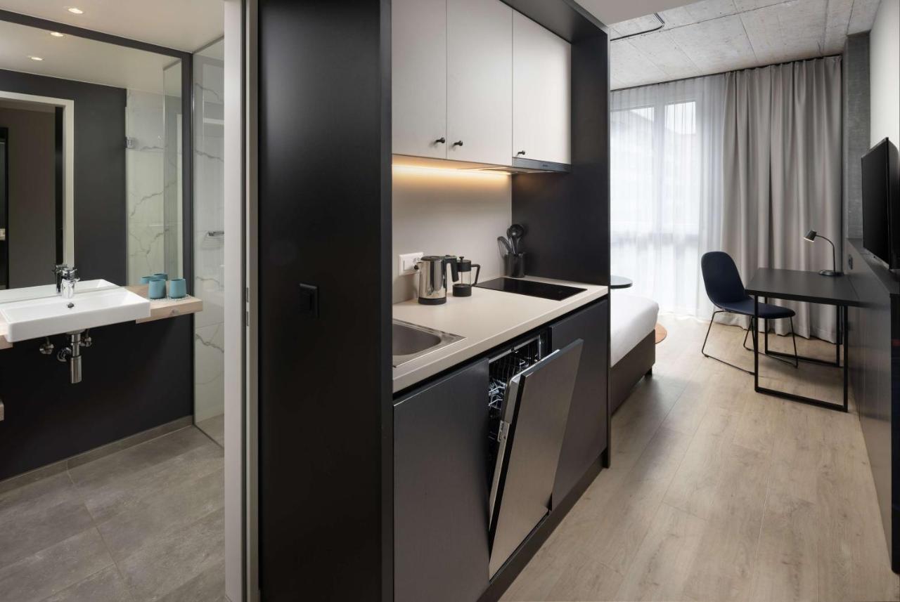 Radisson & Zurich Aparthotel 4*
