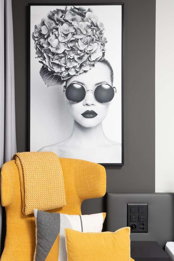 Radisson & Zurich 4*